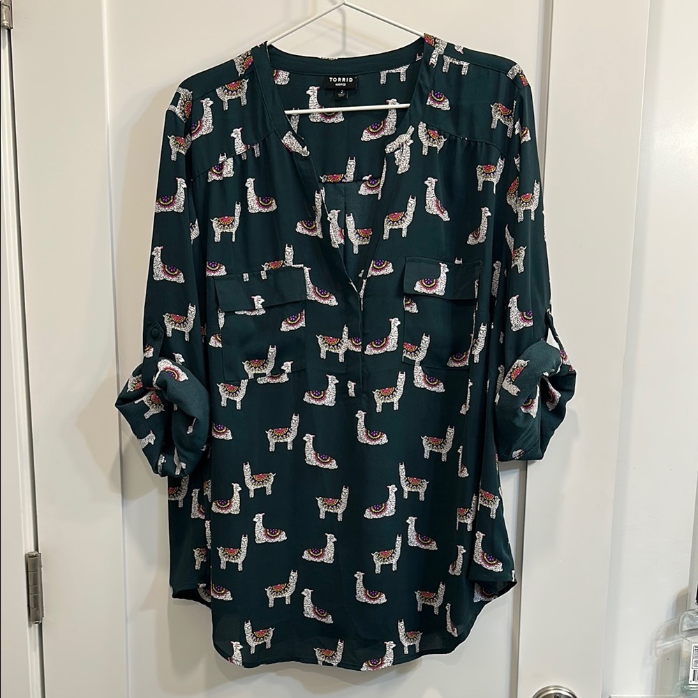 Torrid Green Cuffed Sleeve Mandarin Collar Blouse